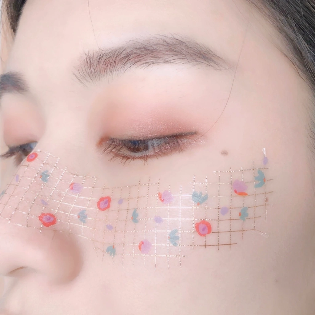 PAPERSELF Temporary Tattoo - Flower Freckles