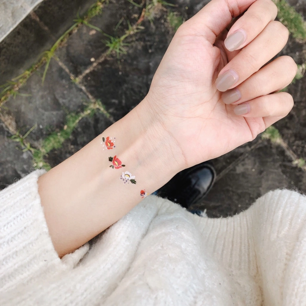 PAPERSELF Temporary Tattoo - Little Flowers