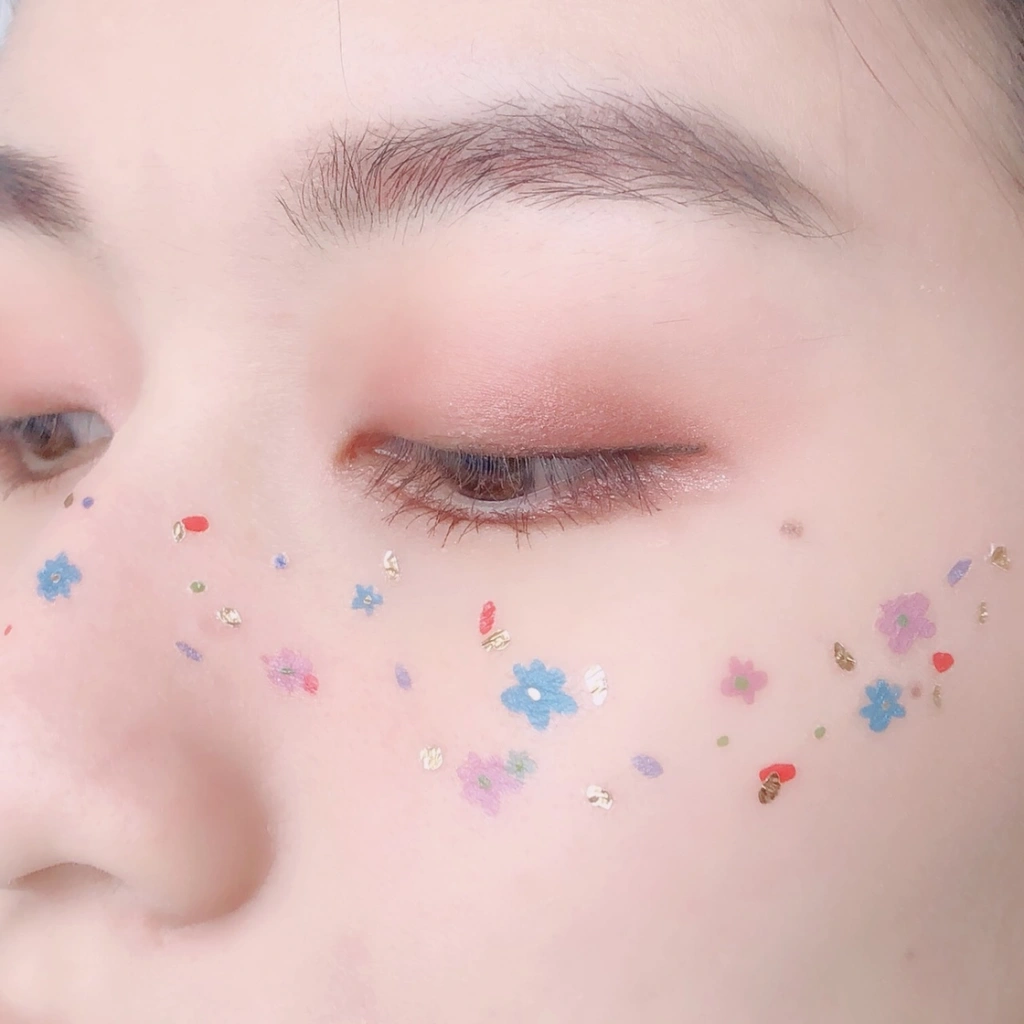 PAPERSELF Temporary Tattoo - Flower Freckles
