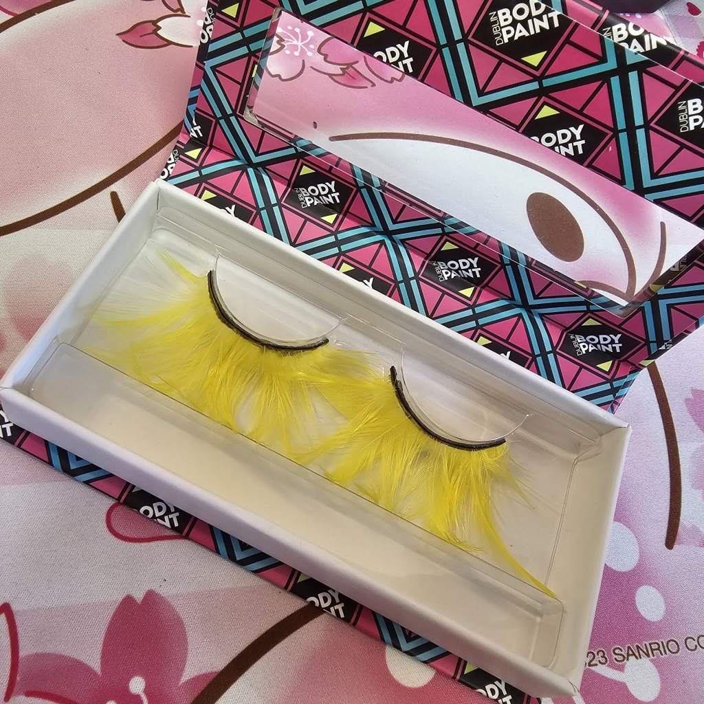 Dublin Body Paint Lashes - Long Yellow Feather Lashes