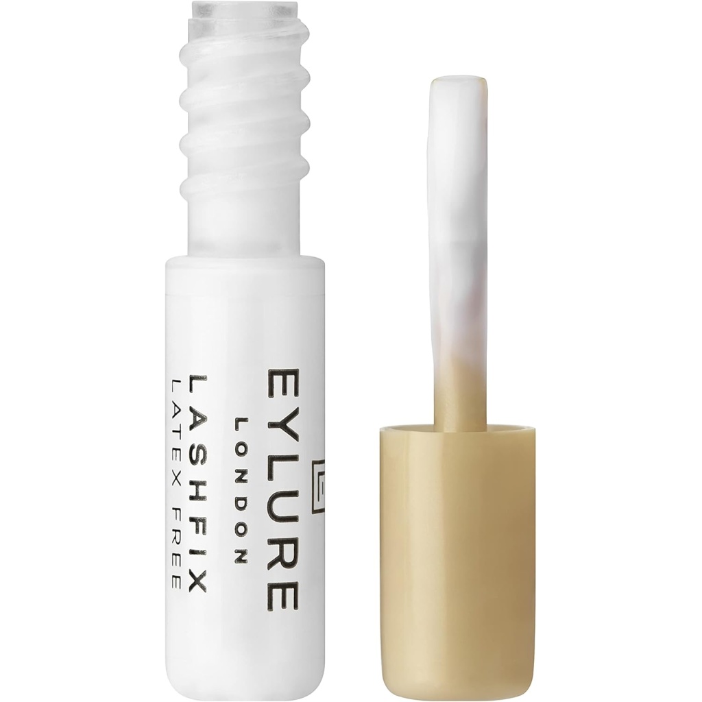 Eylure Fluttery Light 008 3/4 Length False Eyelashes (incl eyelash glue)