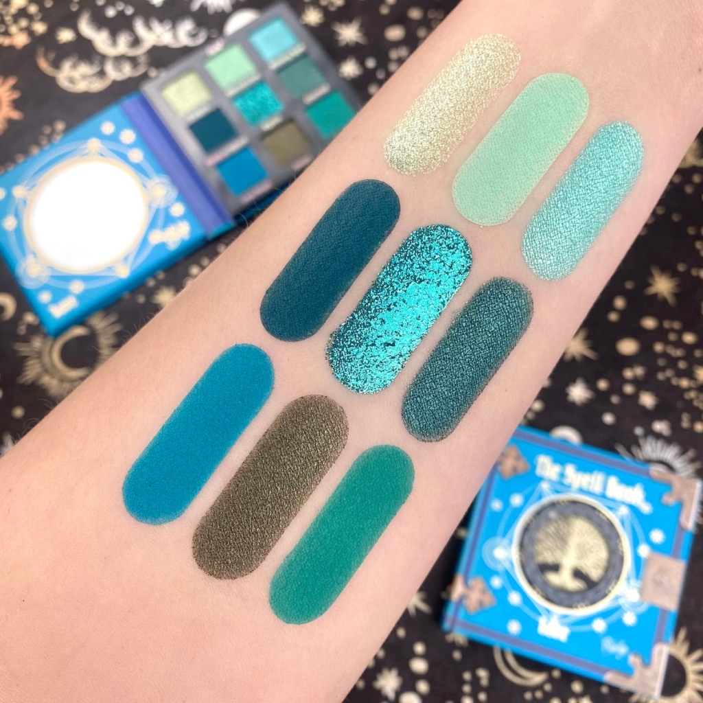 Rude Cosmetics – The Spell Book Eyeshadow Palette - Love
