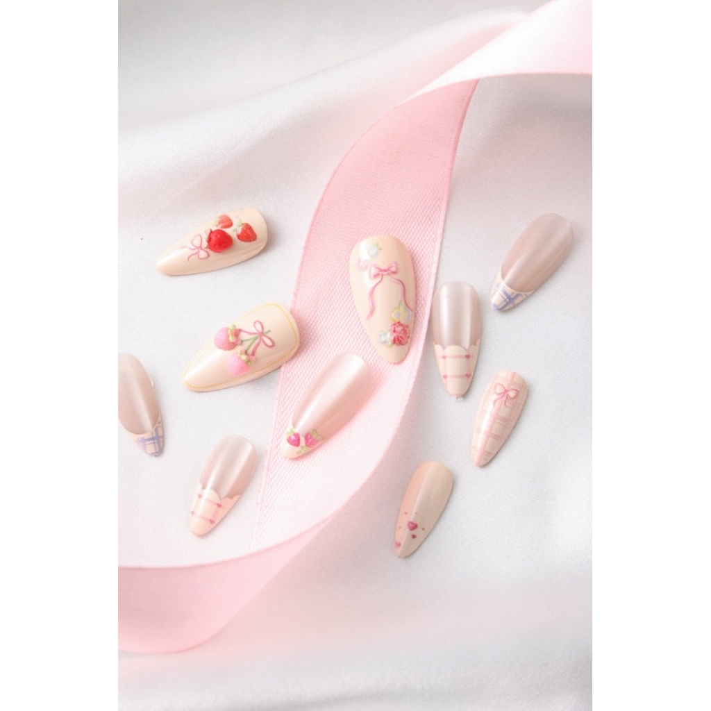 Never Have I Ever - Press on Nails - Floral Femme (Strawberries)